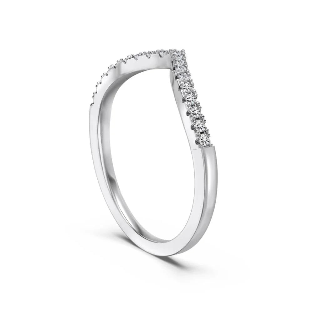 Alliance Incurvée "V de Vénus" – Argent Rhodié & Pavé de Zirconiums 5A