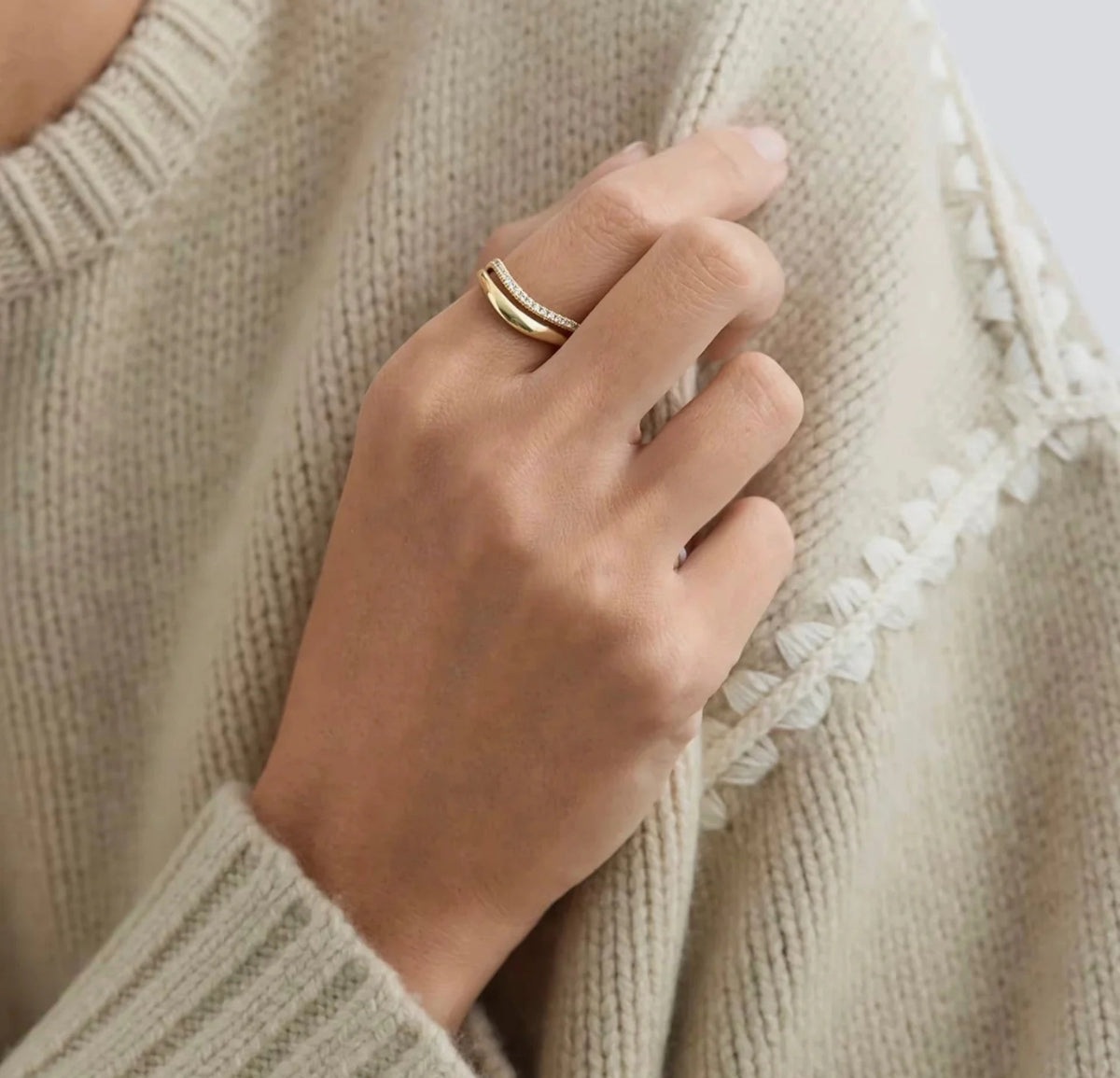 Bague "Onde Infinie" – Duo d'Or Poli et Pavé Étincelant