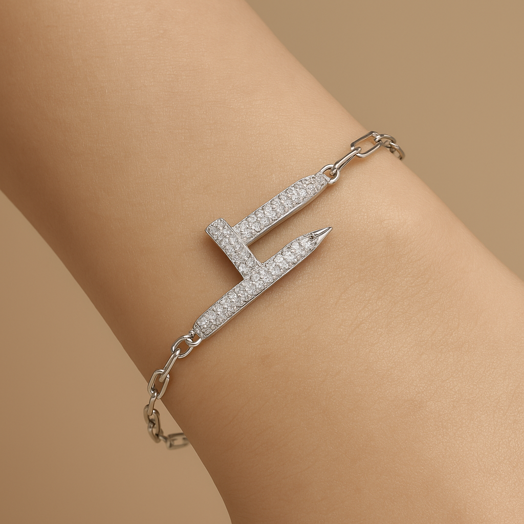 Bracelet clou en argent 925 pavé de zircons – Élégance contemporaine