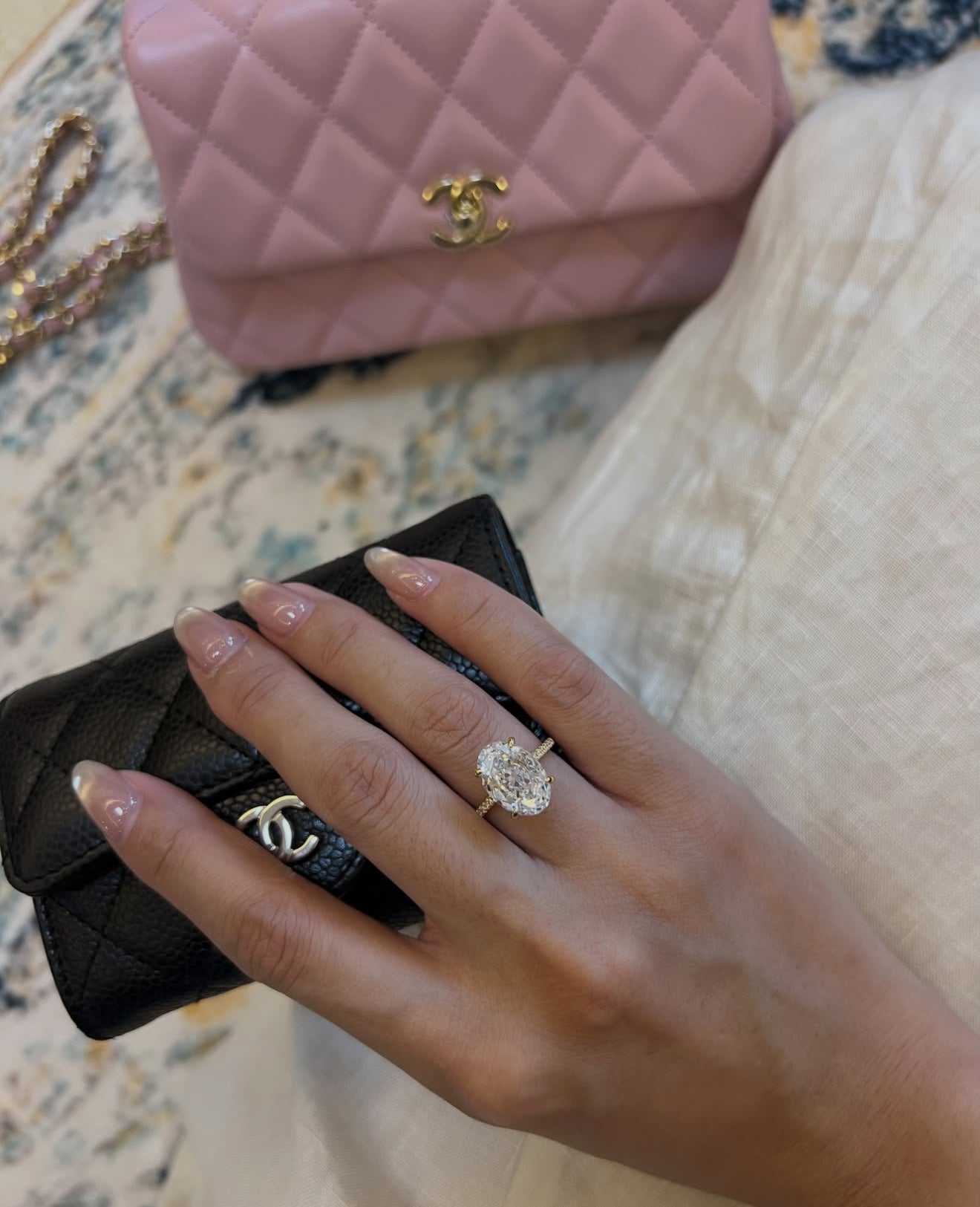 Solitaire "Majesté Radiant" – Or 18K & Zirconium 8A (4ct) Effet Diamant – Doré