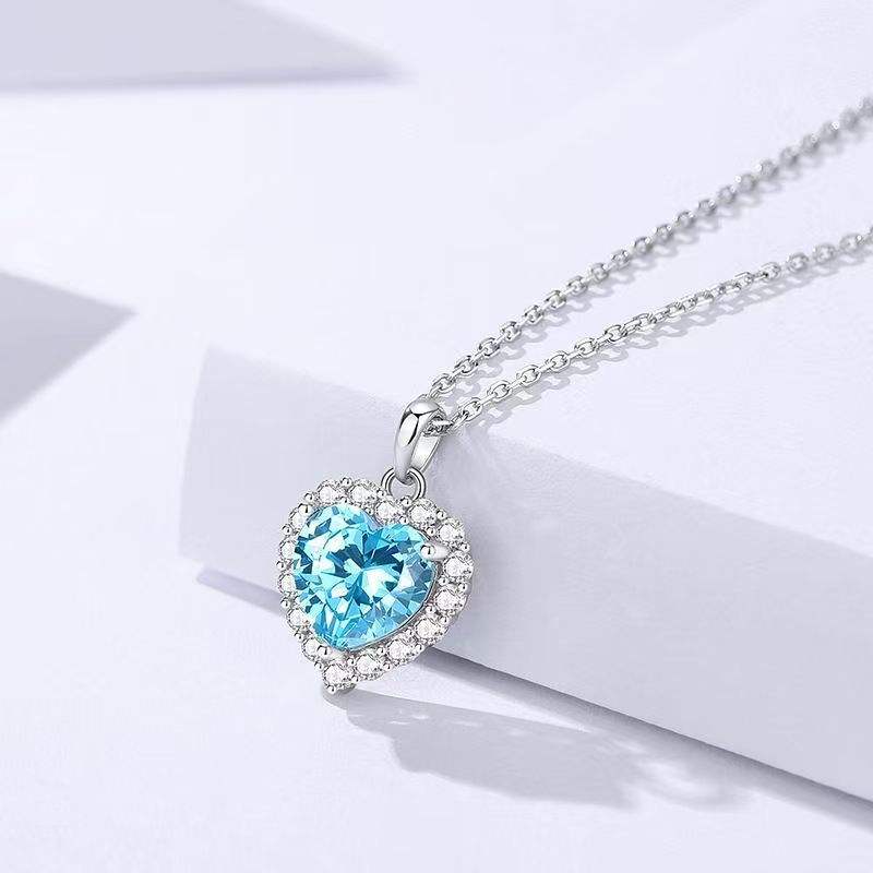 Collier Solitaire Cœur en Argent 925 Rhodié et Or 18K
