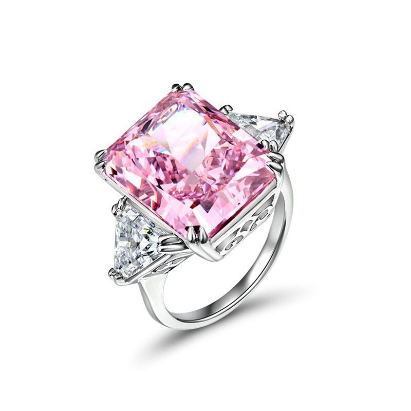 Bague Royale Rose – Zircon 6 Carats Coupe Radiant