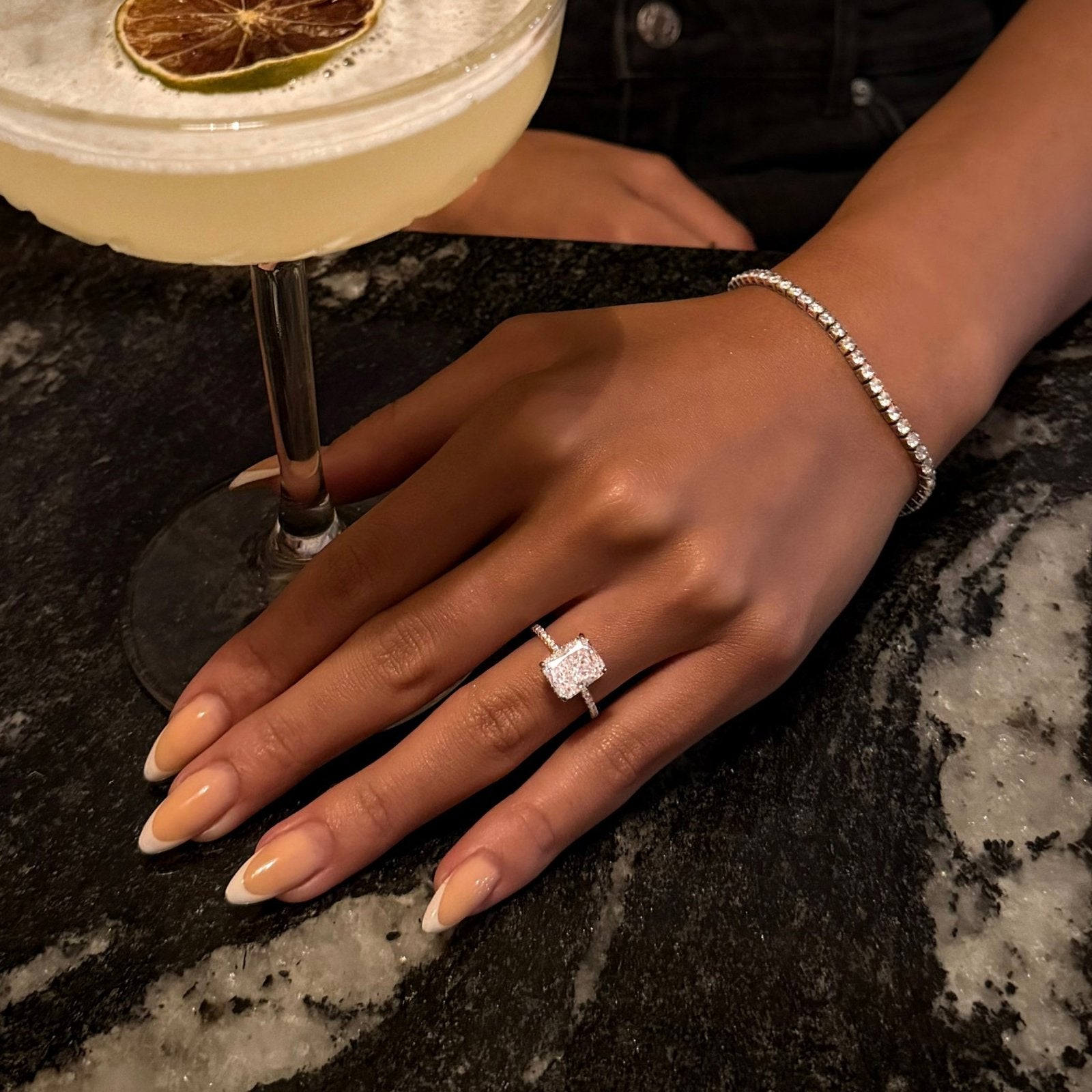 Solitaire Taille Radiant "Majesté" – Or 18K & Zirconium 8A