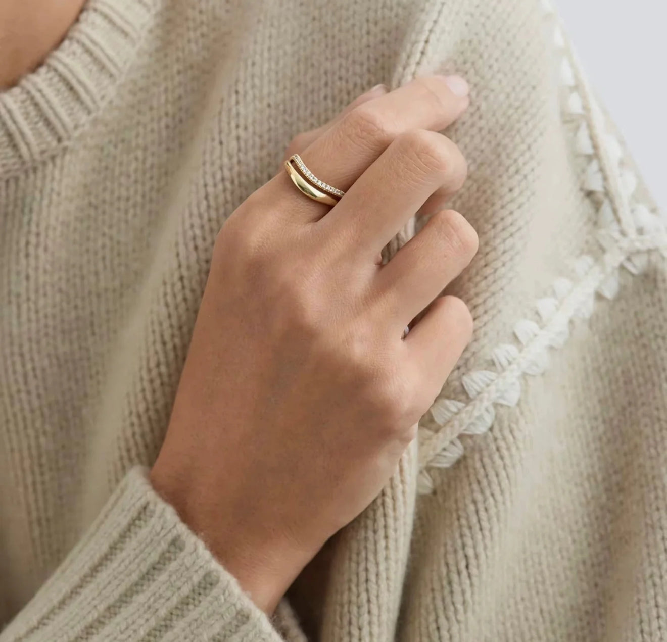 Bague "Onde Infinie" – Duo d'Or Poli et Pavé Étincelant
