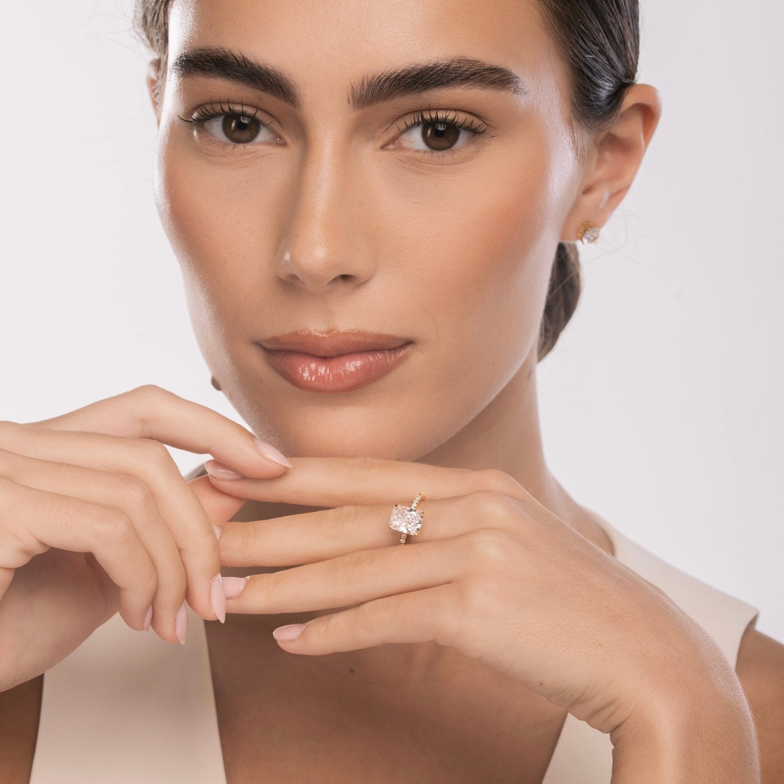 Solitaire Taille Radiant "Majesté" – Or 18K & Zirconium 8A