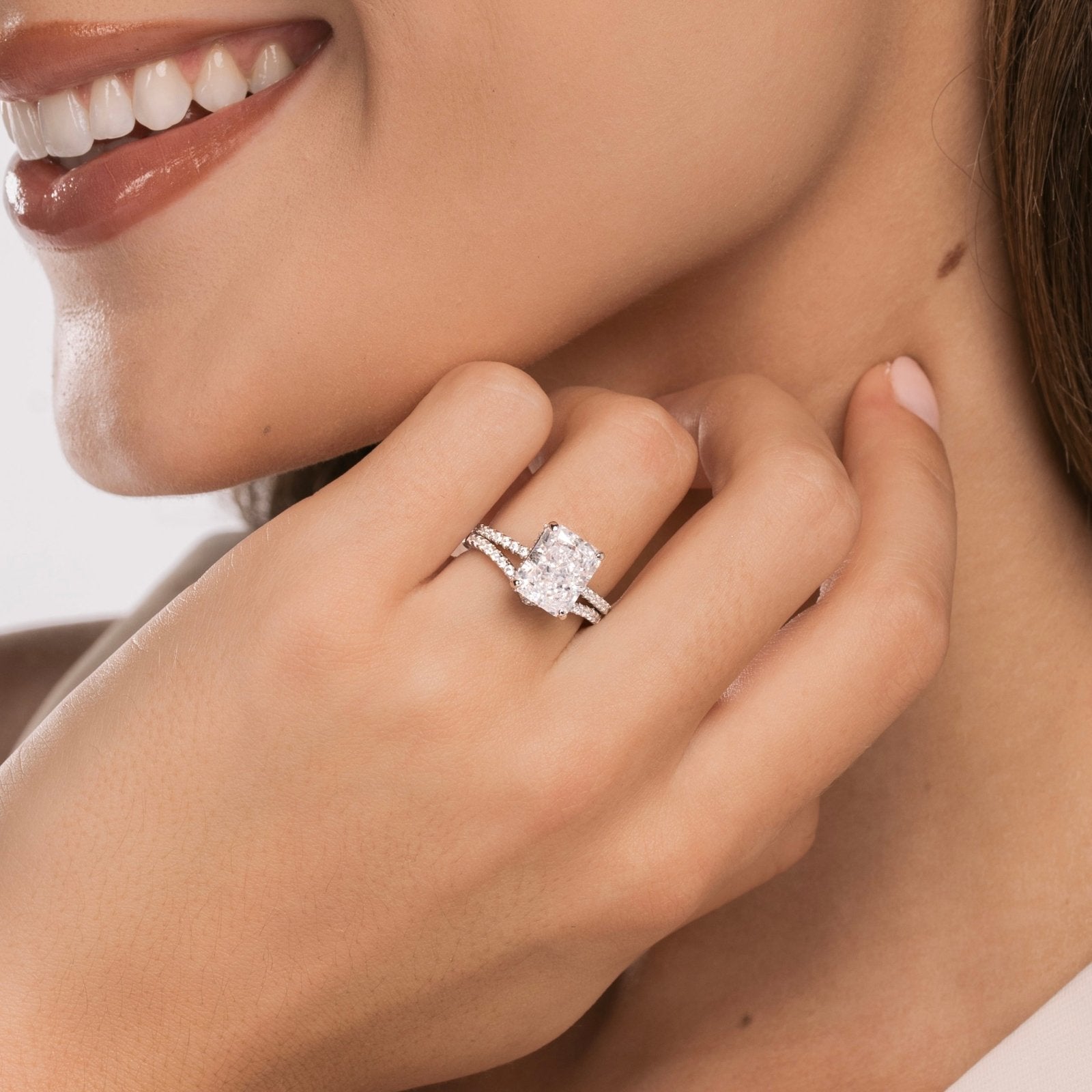 Solitaire Taille Radiant "Majesté" – Or 18K & Zirconium 8A