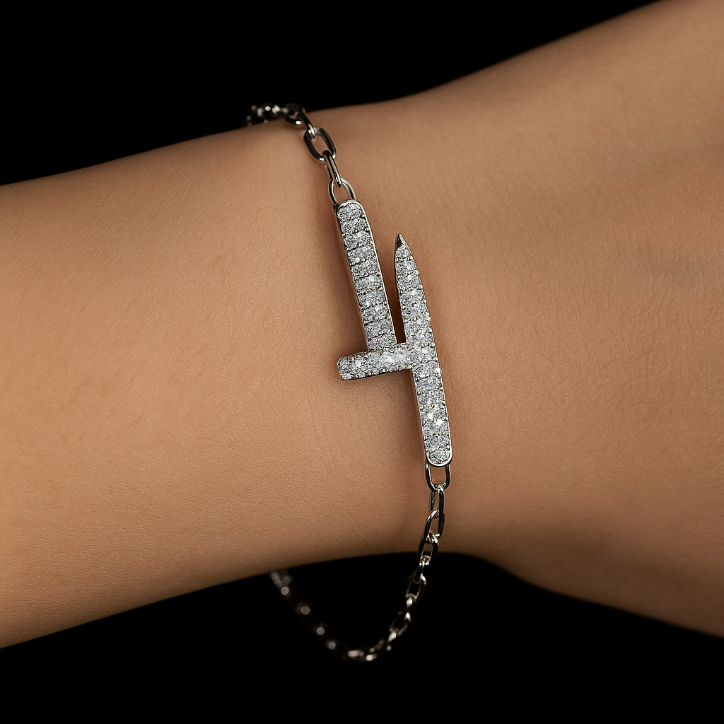 Bracelet clou en argent 925 pavé de zircons – Élégance contemporaine