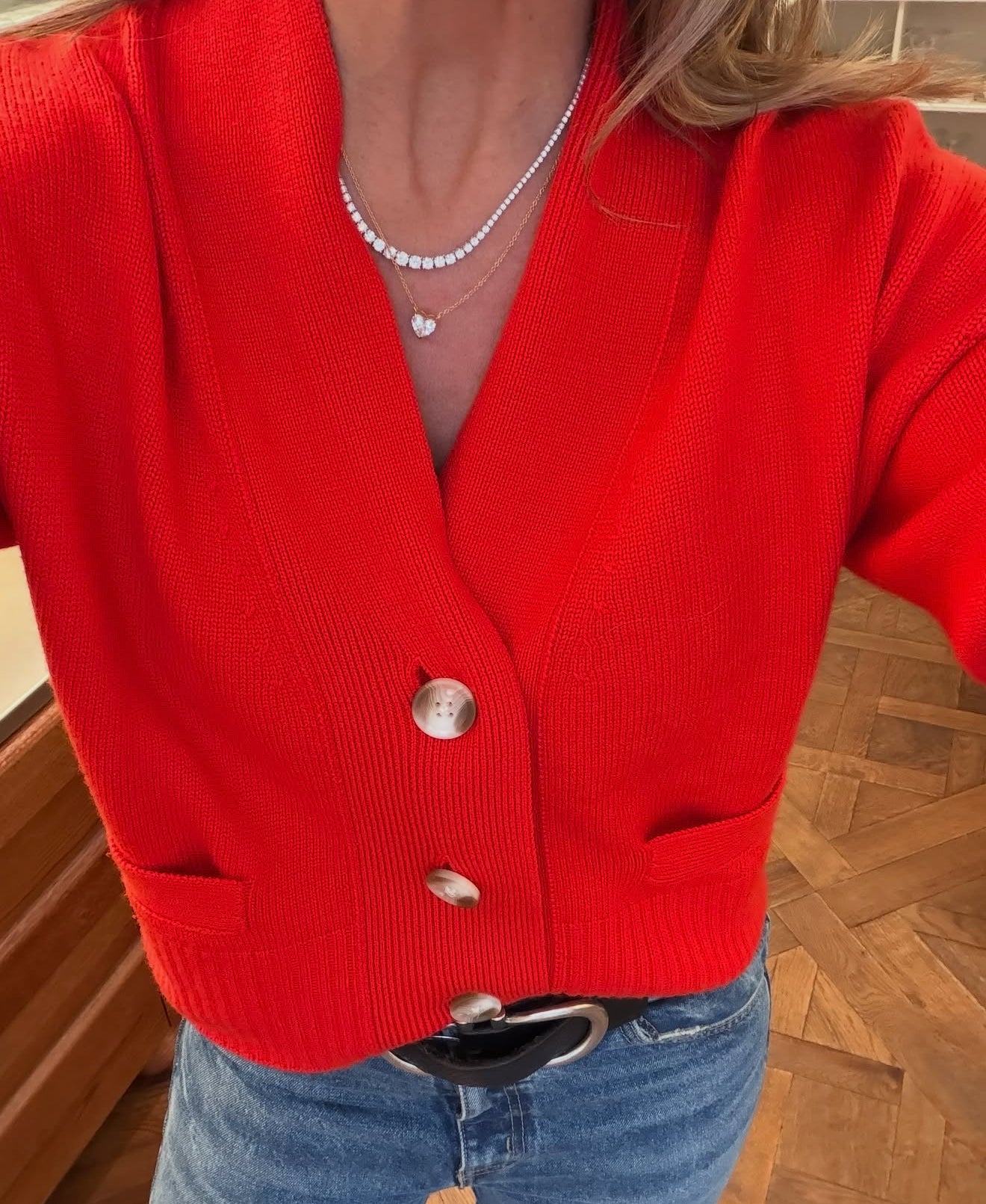 Collier Tennis "Chute Divine" – Le Nouveau Basique Indispensable
