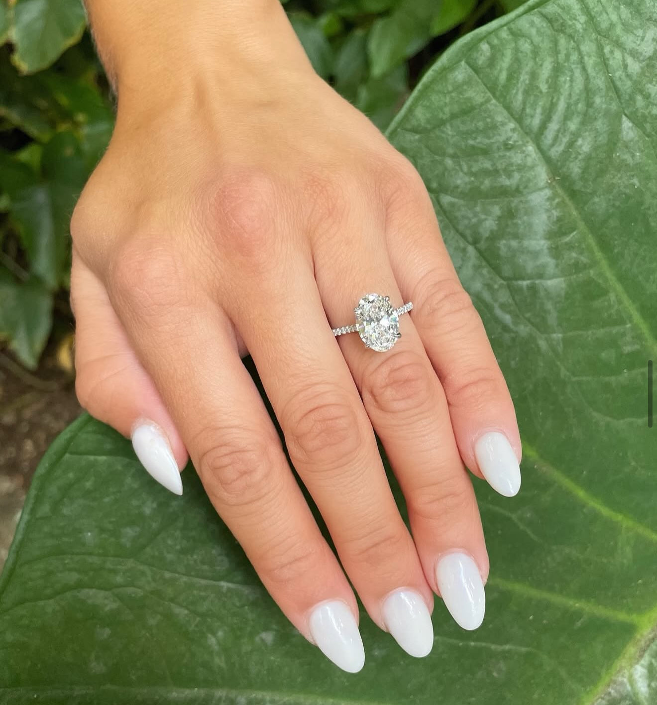 Bague Elara Ovale 2.33 carats