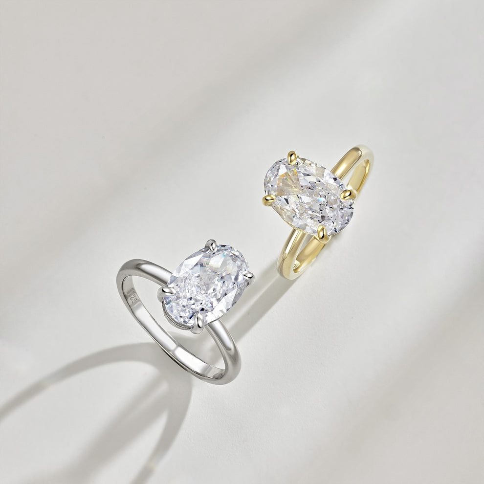 Ensemble de bague de fiançailles élégante sertie d’un diamant ovale