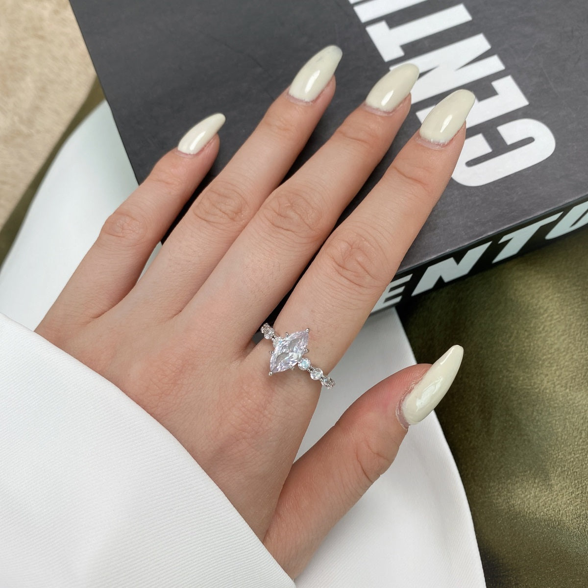 Bague Élégance Marquise – Brillance Royale