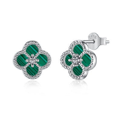 Trèfle Émeraude – Boucles d’oreilles élégance naturelle 18K