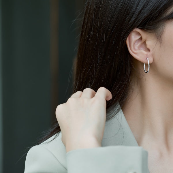 Éclat Infini – Créoles diamantées 18K