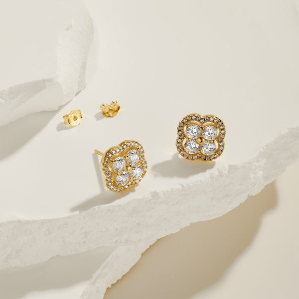 Trèfle Lumière – Boucles d’oreilles éclat diamant 18K